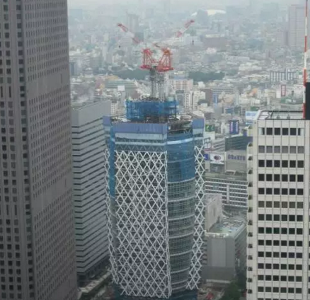 钢结构的抗震设计--日本蚕茧大厦
