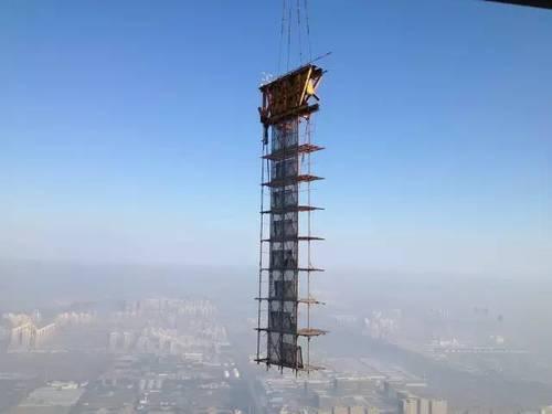 天津117大厦顶模最后一吊平稳落钩，BIM应用全面解读！