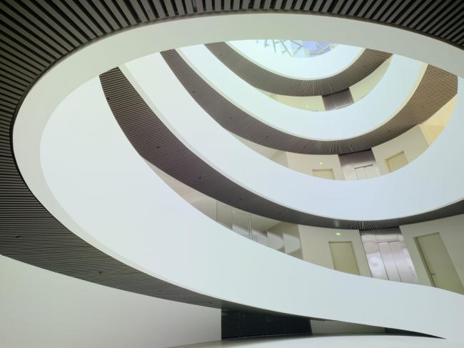 BIM建筑|优雅内敛，现代前锋螺旋发展的瑞士办公楼
