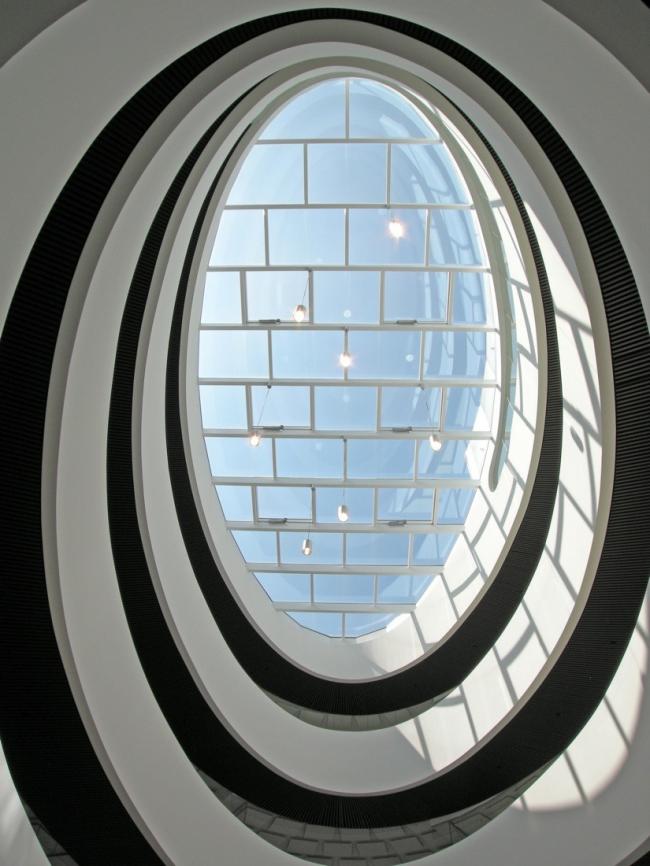 BIM建筑|優雅內斂，現代前鋒螺旋發展的瑞士辦公樓