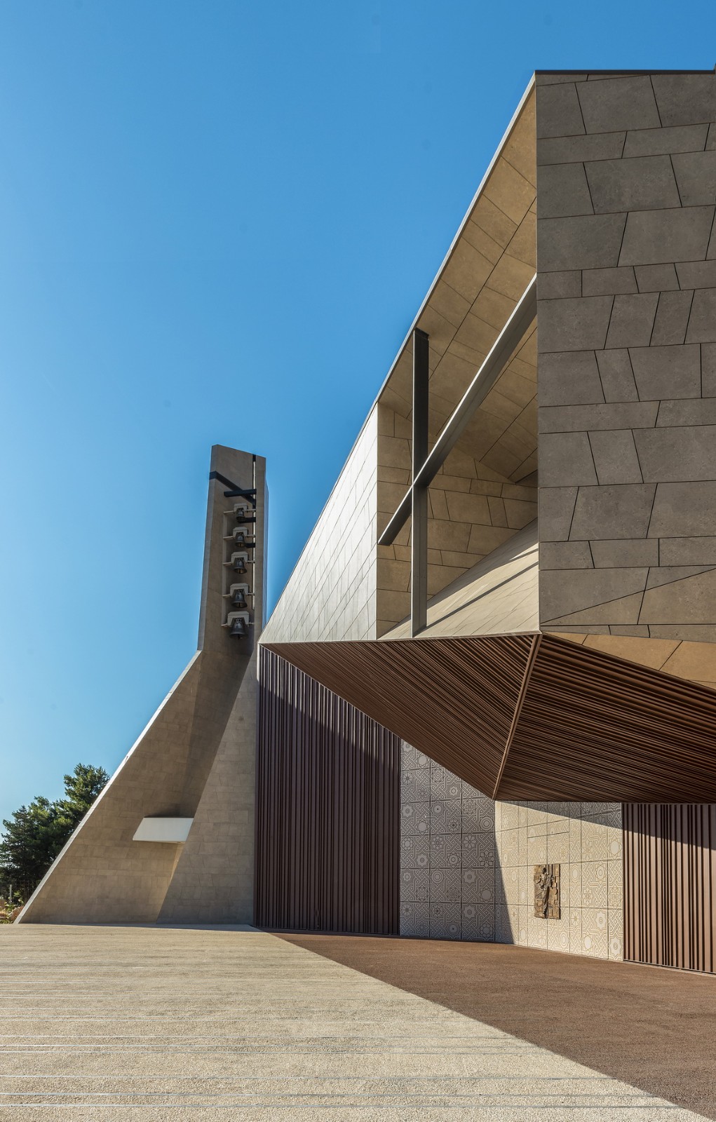BIM建筑|Redemptoris Mater 教堂 / Studio Kuadra